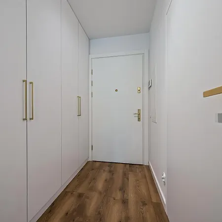 Monciak 27 Parking&terrace By Oneapartments Apartament